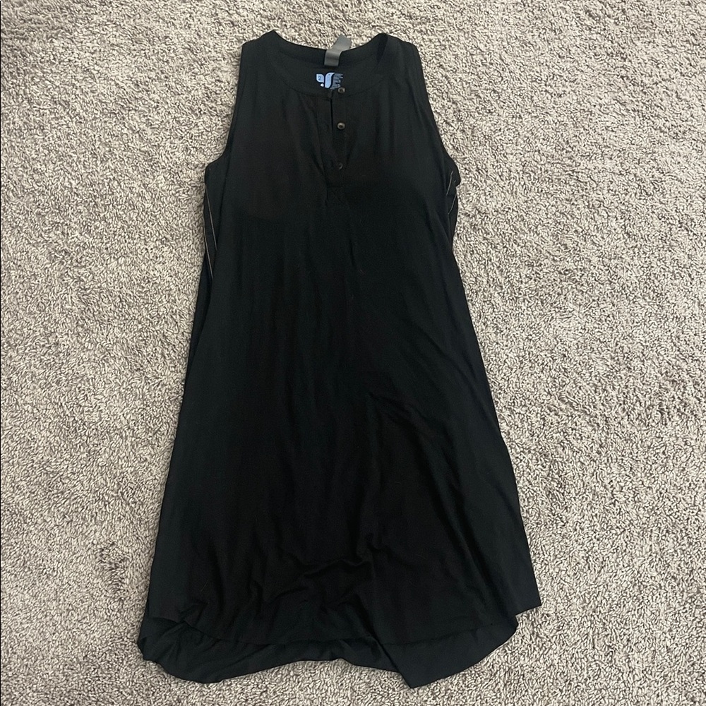 Elegant Black Sleeveless Dress